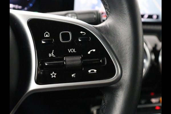 Mercedes-Benz A-Klasse 250e Style | SOH 92% | Stoelverwarming | Sfeerverlichting | Keyless | Camera | Navigatie | Widescreen | Half leder | Side Assist | Climate control | Bluetooth | PHEV | Plug In