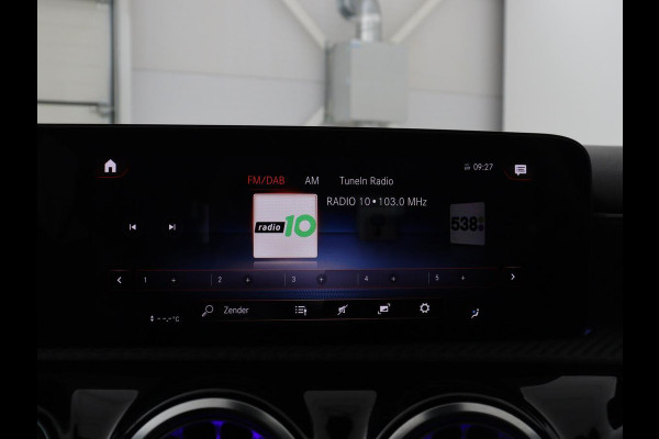 Mercedes-Benz A-Klasse 250e Style | SOH 92% | Stoelverwarming | Sfeerverlichting | Keyless | Camera | Navigatie | Widescreen | Half leder | Side Assist | Climate control | Bluetooth | PHEV | Plug In