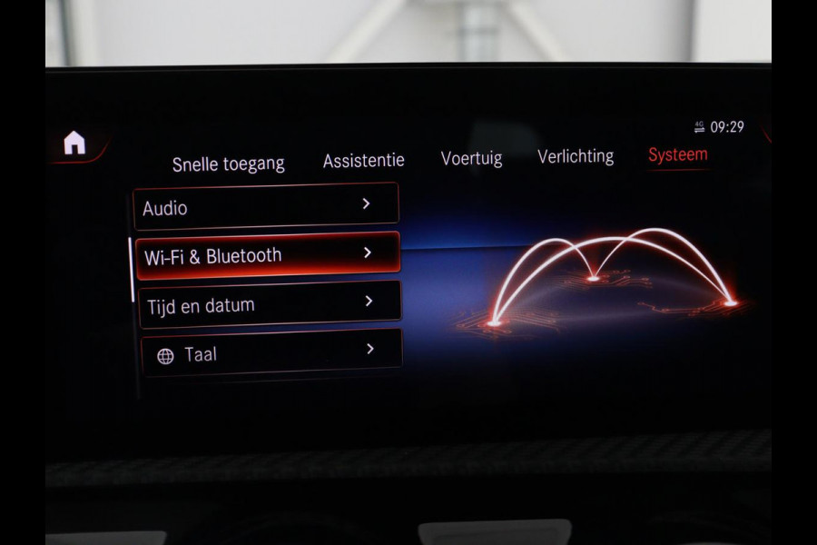 Mercedes-Benz A-Klasse 250e Style | SOH 92% | Stoelverwarming | Sfeerverlichting | Keyless | Camera | Navigatie | Widescreen | Half leder | Side Assist | Climate control | Bluetooth | PHEV | Plug In