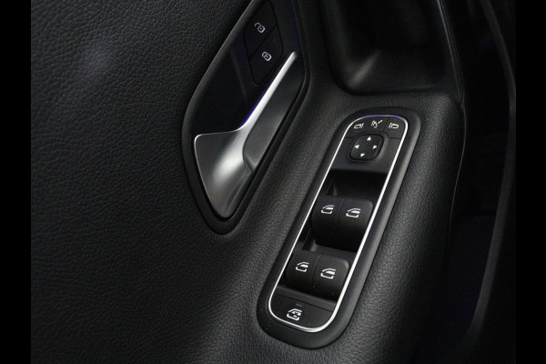 Mercedes-Benz A-Klasse 250e Style | SOH 92% | Stoelverwarming | Sfeerverlichting | Keyless | Camera | Navigatie | Widescreen | Half leder | Side Assist | Climate control | Bluetooth | PHEV | Plug In