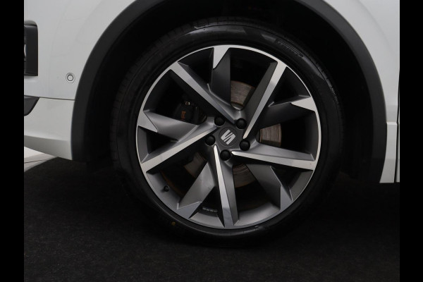 Seat Tarraco 1.4 TSI e-Hybrid PHEV FR | SOH 91,2% | Trekhaak | Stoelverwarming | 360 Camera | Adaptive cruise | Alcantara | Carplay | Navigatie | 20'' | Side Assist | Full LED | Plug In
