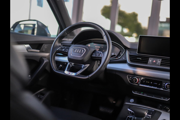 Audi Q5 55 TFSI e quattro Competition | S-Line | Luchtvering | Leder | Pano