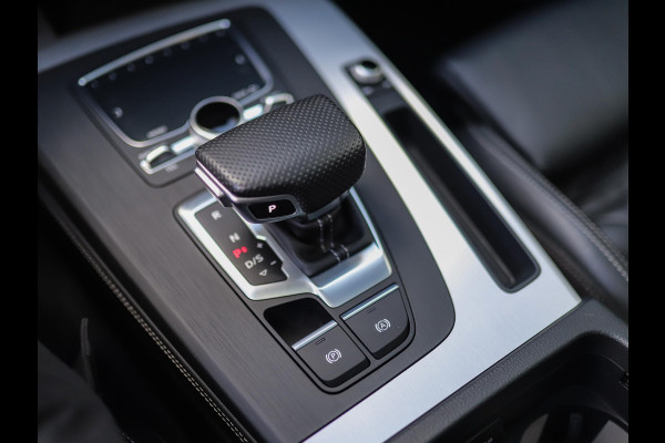 Audi Q5 55 TFSI e quattro Competition | S-Line | Luchtvering | Leder | Pano
