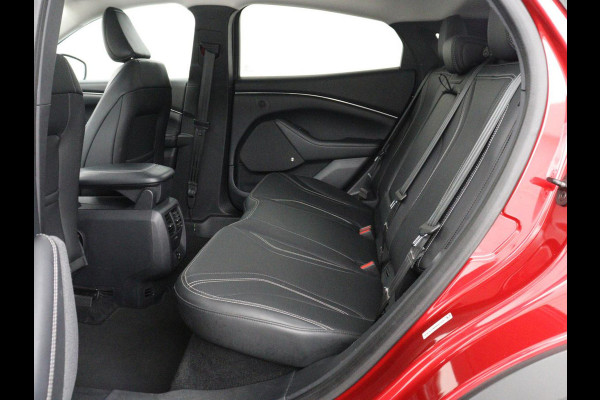 Ford Mustang Mach-E RWD 75 kWh | SOH 91% | Panoramadak | 360 Camera | Leder | Stoelverwarming | B&O Sound | Adaptive cruise | Park Assist | Keyless | Carplay | Navigatie | Full LED