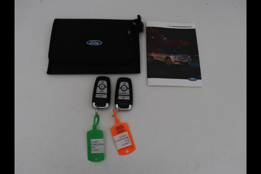 Ford Mustang Mach-E RWD 75 kWh | SOH 91% | Panoramadak | 360 Camera | Leder | Stoelverwarming | B&O Sound | Adaptive cruise | Park Assist | Keyless | Carplay | Navigatie | Full LED