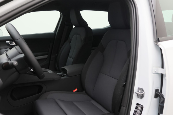 Polestar 2 Standard Range Single Motor 63kWh Camera, Apple Carplay, Memory, Lane Assist, 20"