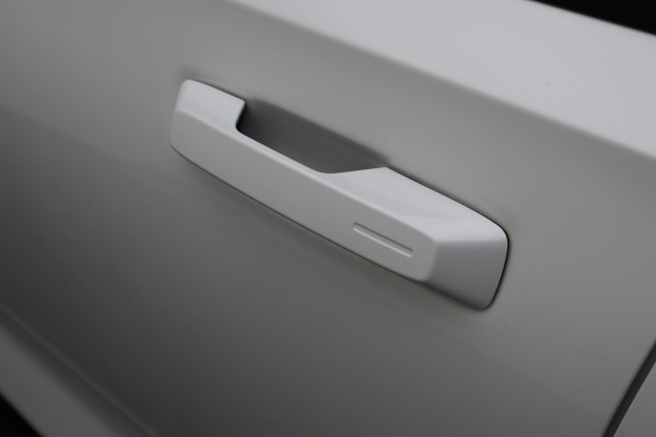 Polestar 2 Standard Range Single Motor 63kWh Camera, Apple Carplay, Memory, Lane Assist, 20"