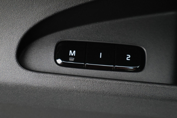 Polestar 2 Standard Range Single Motor 63kWh Camera, Apple Carplay, Memory, Lane Assist, 20"