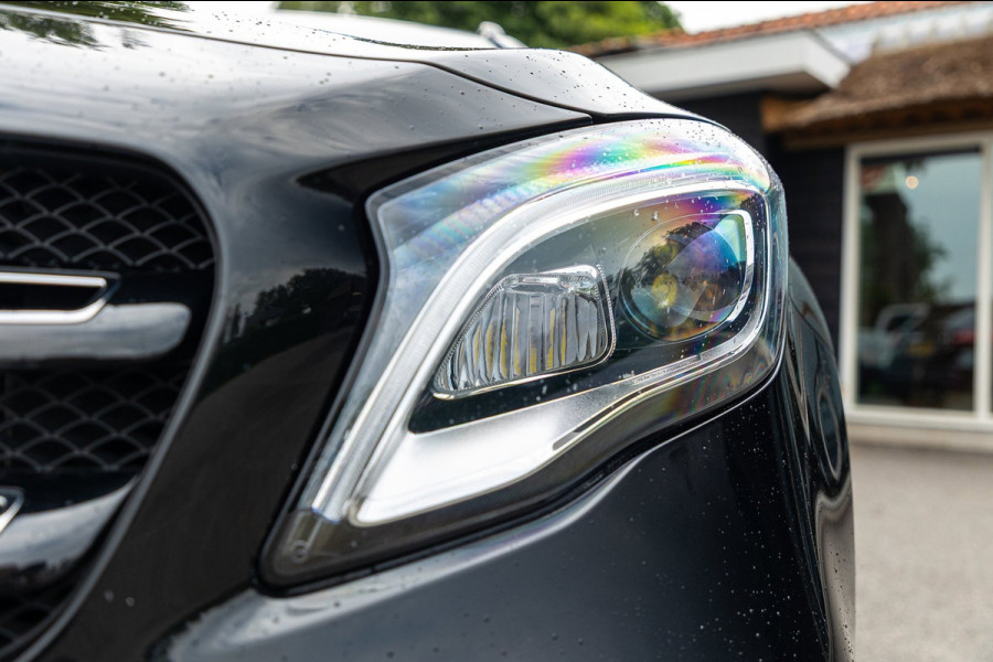 Mercedes-Benz GLA 180 Business Solution AMG Night Upgrade I Trekhaak I Cruise I Navigatie I 19 Inch I Led I Camera