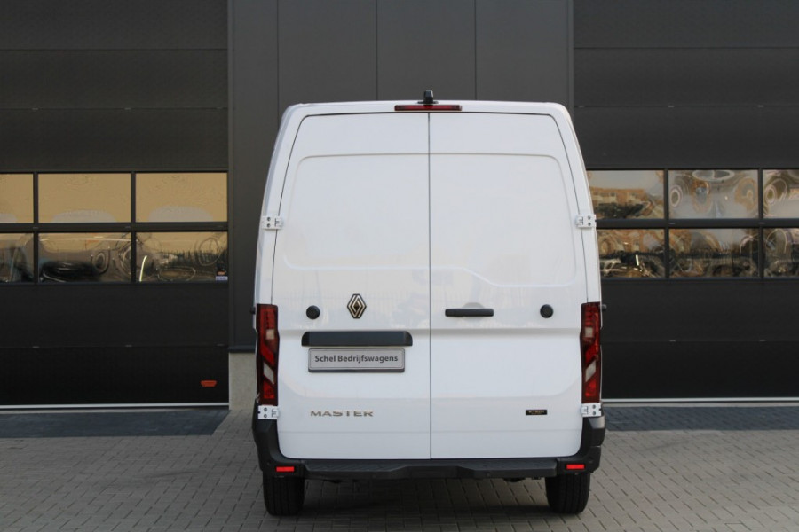 Renault Master E-Tech T35 L3H2 Advance Long Range 87 kWh 143pk - Camera - Trekhaak - Cruise - LED - Carplay/Android - Rijklaar