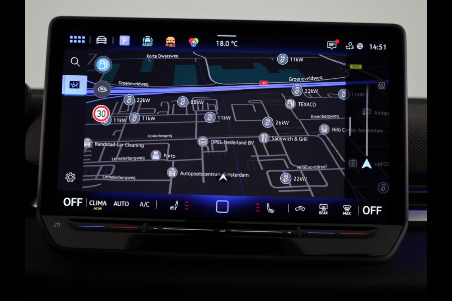 Volkswagen T-Roc 1.5 eTsi Style First Edition | 360 Camera | Black Style | Head-Up display | Led Matrix |