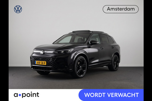 Volkswagen Tiguan 1.5 eHybrid R-Line Edition 204 pk Automaat (DSG) | Verlengde garantie | Navigatie | Panoramadak | Trekhaak (wegklapbaar) | Parkeersensoren (Park assist) | Rondomzicht camera | R-Line |