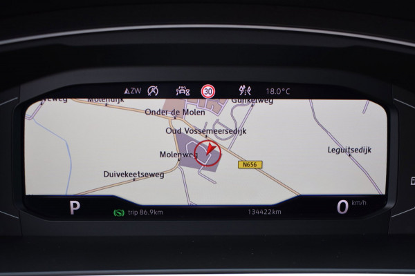 Volkswagen Tiguan 1.5 TSI ACT R-Line | TREKHAAK | CAMERA | STOELVERWARMING | NAP | PANORAMADAK