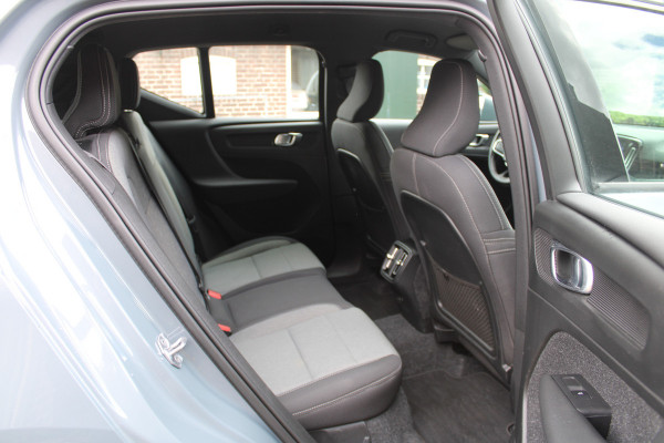 Volvo XC40 1.5 T3 Business Pro NAVI TREKHAAK ECC LED 164Pk 132000KM!!!