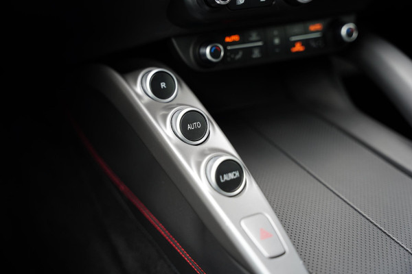 Ferrari GTC4Lusso T 3.9 V8 / Atelier Car / Passenger Display