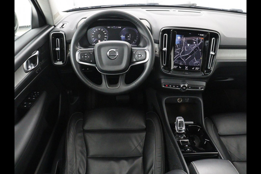 Volvo XC40 1.5 T5 Recharge Inscription | SOH 89,7% | Panoramadak | Leder | 360 Camera | Trekhaak | Stoelverwarming | Adaptive cruise | Memory | Carplay | Navigatie | Keyless | Full LED | Parkeerhulp | PHEV | Plug In