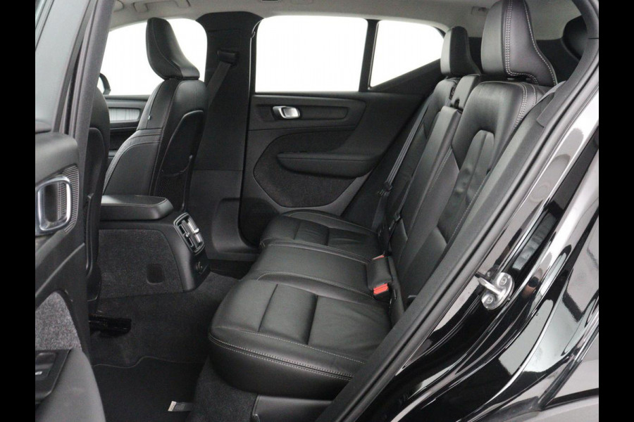 Volvo XC40 1.5 T5 Recharge Inscription | SOH 89,7% | Panoramadak | Leder | 360 Camera | Trekhaak | Stoelverwarming | Adaptive cruise | Memory | Carplay | Navigatie | Keyless | Full LED | Parkeerhulp | PHEV | Plug In