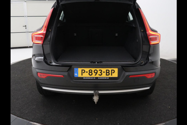 Volvo XC40 1.5 T5 Recharge Inscription | SOH 89,7% | Panoramadak | Leder | 360 Camera | Trekhaak | Stoelverwarming | Adaptive cruise | Memory | Carplay | Navigatie | Keyless | Full LED | Parkeerhulp | PHEV | Plug In