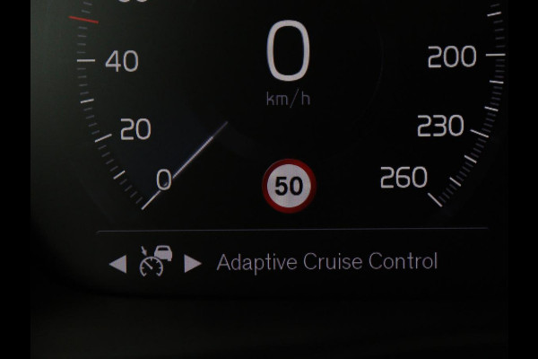 Volvo XC40 1.5 T5 Recharge Inscription | SOH 89,7% | Panoramadak | Leder | 360 Camera | Trekhaak | Stoelverwarming | Adaptive cruise | Memory | Carplay | Navigatie | Keyless | Full LED | Parkeerhulp | PHEV | Plug In