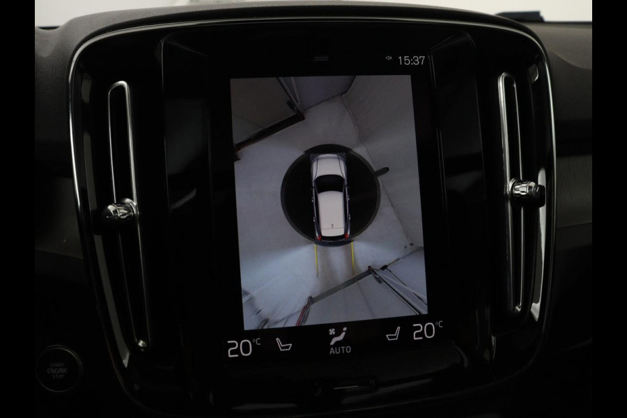 Volvo XC40 1.5 T5 Recharge Inscription | SOH 89,7% | Panoramadak | Leder | 360 Camera | Trekhaak | Stoelverwarming | Adaptive cruise | Memory | Carplay | Navigatie | Keyless | Full LED | Parkeerhulp | PHEV | Plug In