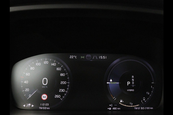 Volvo XC40 1.5 T5 Recharge Inscription | SOH 89,7% | Panoramadak | Leder | 360 Camera | Trekhaak | Stoelverwarming | Adaptive cruise | Memory | Carplay | Navigatie | Keyless | Full LED | Parkeerhulp | PHEV | Plug In
