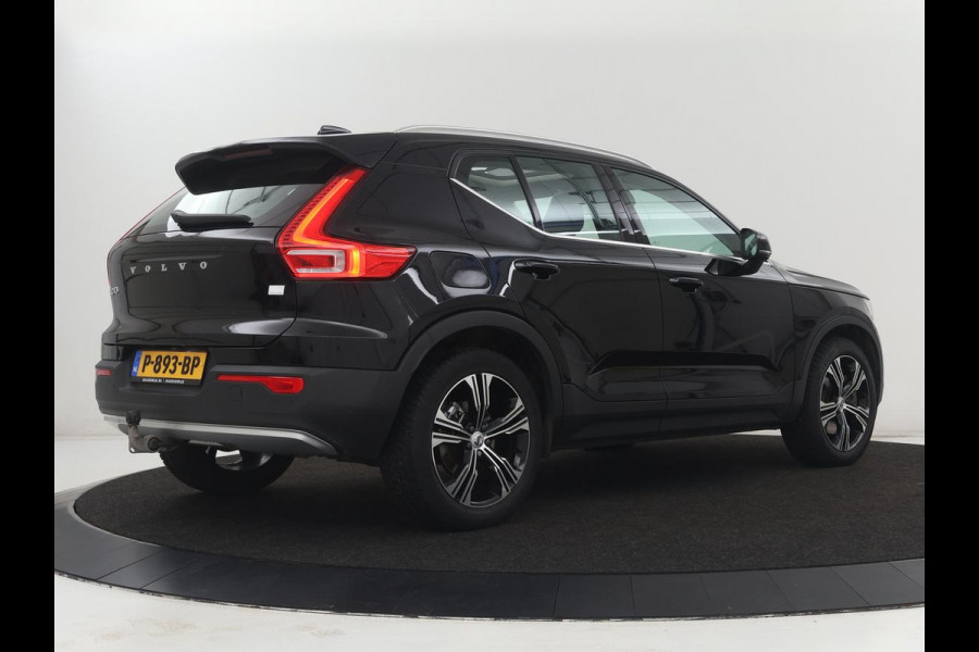 Volvo XC40 1.5 T5 Recharge Inscription | SOH 89,7% | Panoramadak | Leder | 360 Camera | Trekhaak | Stoelverwarming | Adaptive cruise | Memory | Carplay | Navigatie | Keyless | Full LED | Parkeerhulp | PHEV | Plug In