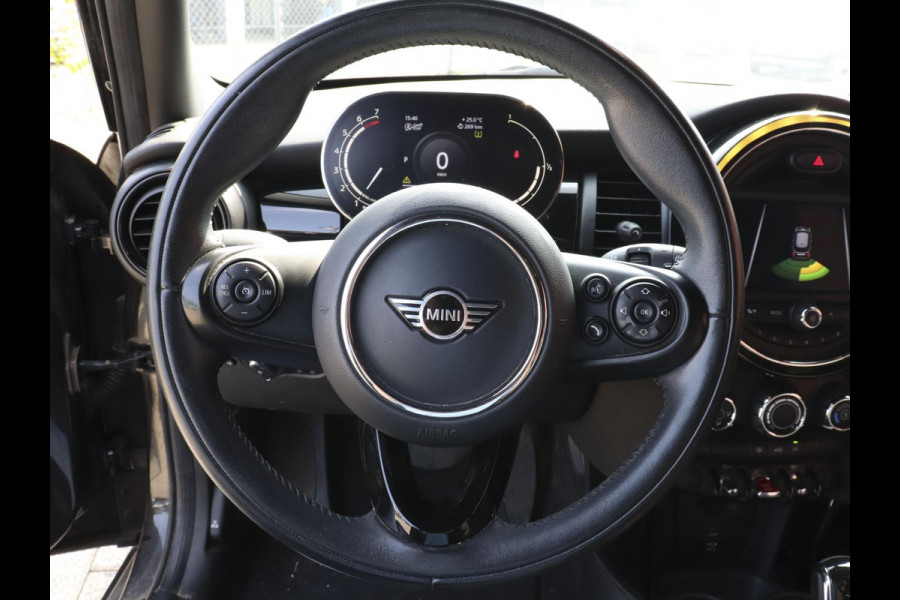MINI One 1.5 5-DRS Automaat Business Edition Navigatie PDC Cruise Control Airco 17" Lichtmetalen velgen 5-Deurs