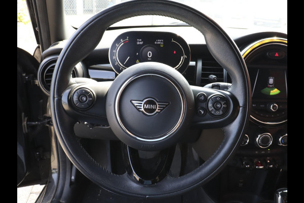 MINI One 1.5 5-DRS Automaat Business Edition Navigatie PDC Cruise Control Airco 17" Lichtmetalen velgen 5-Deurs