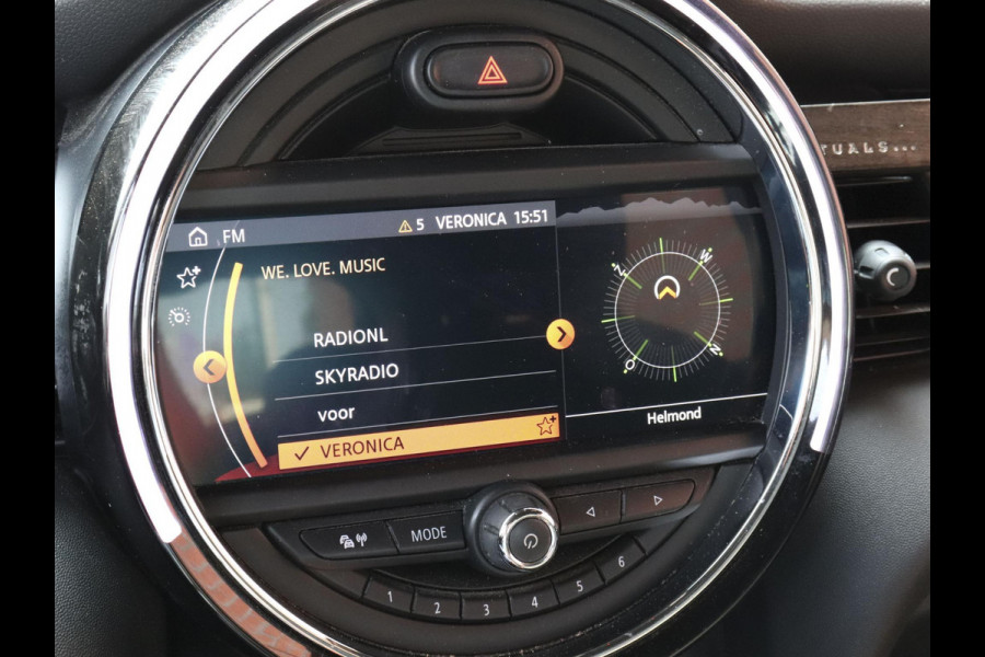 MINI One 1.5 5-DRS Automaat Business Edition Navigatie PDC Cruise Control Airco 17" Lichtmetalen velgen 5-Deurs
