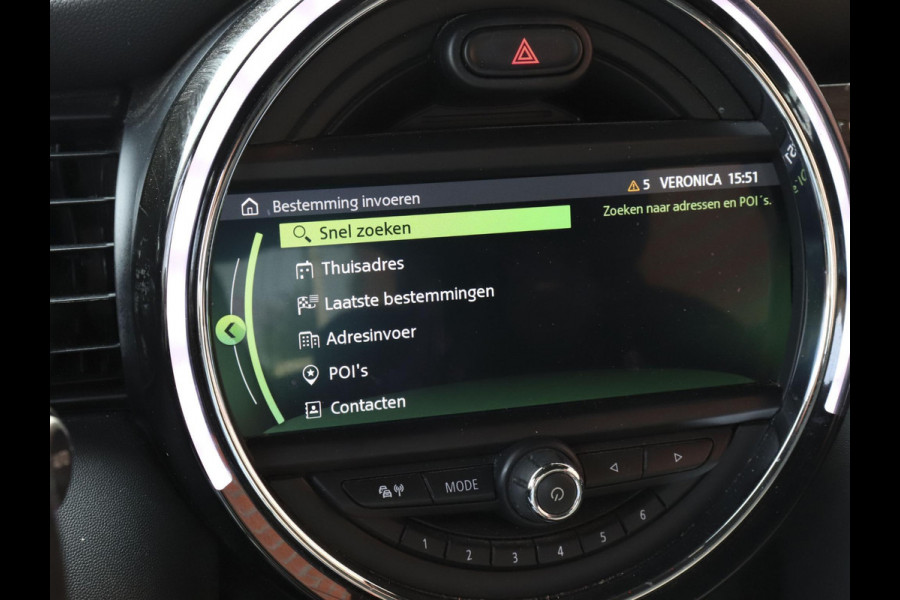 MINI One 1.5 5-DRS Automaat Business Edition Navigatie PDC Cruise Control Airco 17" Lichtmetalen velgen 5-Deurs
