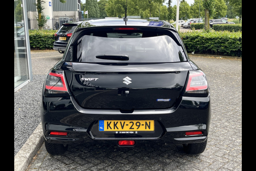Suzuki Swift 1.2 Select Smart Hybrid | Adapt. Cruise | Camera | Stoelverwarming | 16'' | Dodehoek | Carplay/Android Auto | Smart Entry |