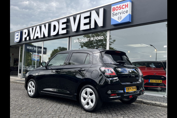 Suzuki Swift 1.2 Select Smart Hybrid | Adapt. Cruise | Camera | Stoelverwarming | 16'' | Dodehoek | Carplay/Android Auto | Smart Entry |