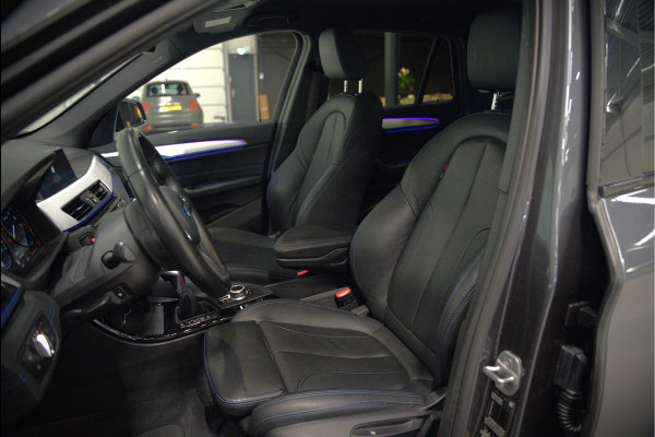 BMW X1 xDrive25e High Executive Edition M Sport | Stoelverwarming | Trekhaak | Parkeersensoren | Navigatie | Ambiance Verlichting | Keyless | Cruise Control | LED | Climate Control | DAB | BTW | SOH 92%