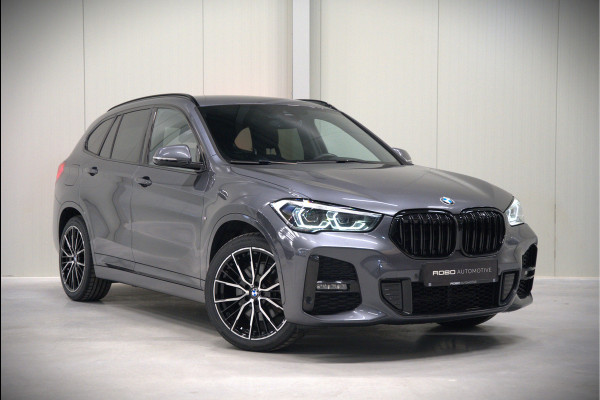 BMW X1 xDrive25e High Executive Edition M Sport | Stoelverwarming | Trekhaak | Parkeersensoren | Navigatie | Ambiance Verlichting | Keyless | Cruise Control | LED | Climate Control | DAB | BTW | SOH 92%