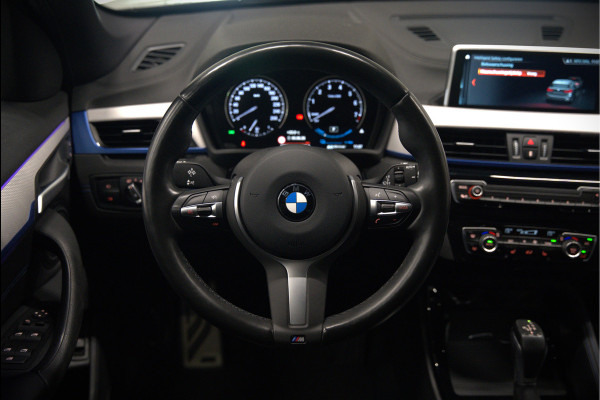 BMW X1 xDrive25e High Executive Edition M Sport | Stoelverwarming | Trekhaak | Parkeersensoren | Navigatie | Ambiance Verlichting | Keyless | Cruise Control | LED | Climate Control | DAB | BTW | SOH 92%