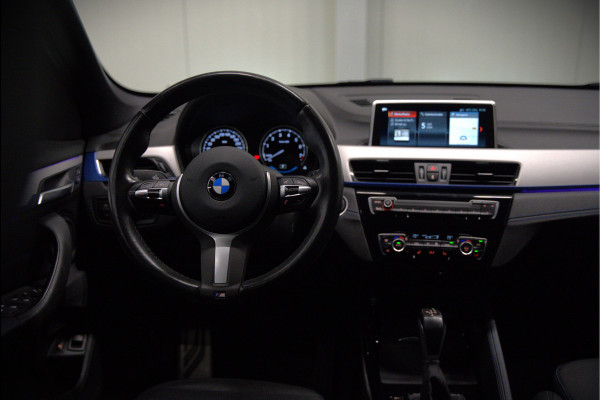 BMW X1 xDrive25e High Executive Edition M Sport | Stoelverwarming | Trekhaak | Parkeersensoren | Navigatie | Ambiance Verlichting | Keyless | Cruise Control | LED | Climate Control | DAB | BTW | SOH 92%