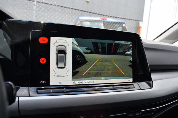 Volkswagen Golf Variant 1.0 TSI Life | Apple CarPlay | LED | Camera | ACC
