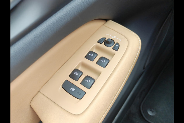 Volvo V60 Cross Country B5 265PK AWD Pro | Trekhaak | Adapt. Cruise | Stoelventilatie | Panodak |