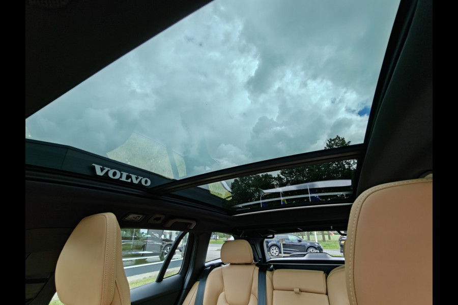 Volvo V60 Cross Country B5 265PK AWD Pro | Trekhaak | Adapt. Cruise | Stoelventilatie | Panodak |