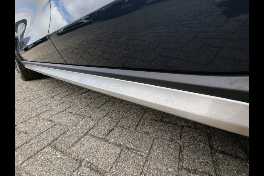Volvo V60 Cross Country B5 265PK AWD Pro | Trekhaak | Adapt. Cruise | Stoelventilatie | Panodak |