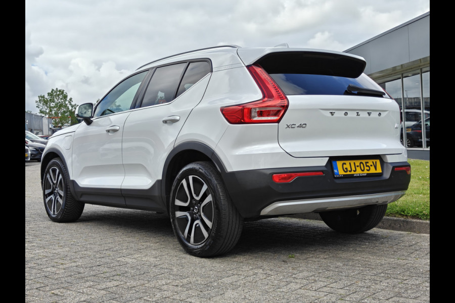 Volvo XC40 T4 213PK Recharge Inscription Expression | BLIS | Trekhaak | Adapt. Cruise | Camera Achter