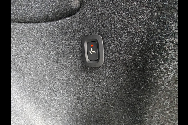 Volvo XC40 T4 213PK Recharge Inscription Expression | BLIS | Trekhaak | Adapt. Cruise | Camera Achter