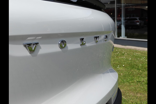 Volvo XC40 T4 213PK Recharge Inscription Expression | BLIS | Trekhaak | Adapt. Cruise | Camera Achter