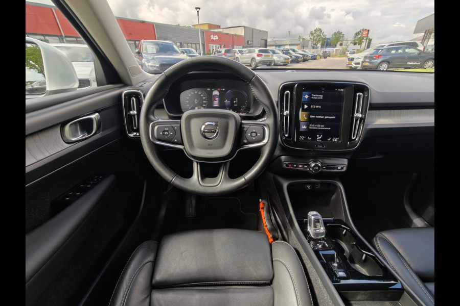 Volvo XC40 T4 213PK Recharge Inscription Expression | BLIS | Trekhaak | Adapt. Cruise | Camera Achter