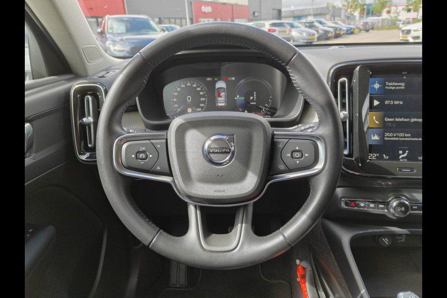 Volvo XC40 T4 213PK Recharge Inscription Expression | BLIS | Trekhaak | Adapt. Cruise | Camera Achter