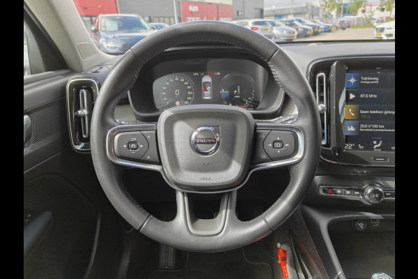 Volvo XC40 T4 213PK Recharge Inscription Expression | BLIS | Trekhaak | Adapt. Cruise | Camera Achter