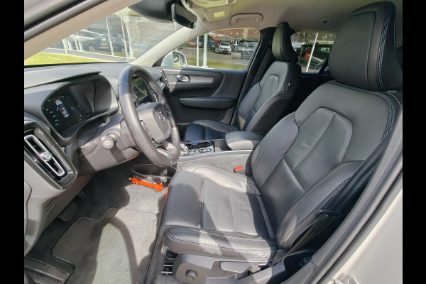 Volvo XC40 T4 213PK Recharge Inscription Expression | BLIS | Trekhaak | Adapt. Cruise | Camera Achter