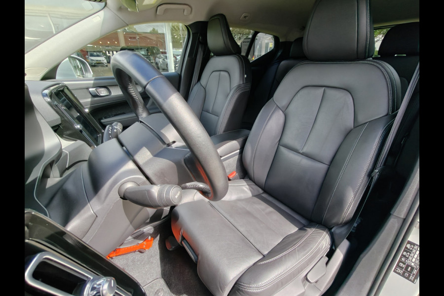 Volvo XC40 T4 213PK Recharge Inscription Expression | BLIS | Trekhaak | Adapt. Cruise | Camera Achter