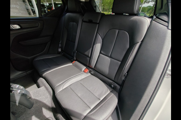 Volvo XC40 T4 213PK Recharge Inscription Expression | BLIS | Trekhaak | Adapt. Cruise | Camera Achter