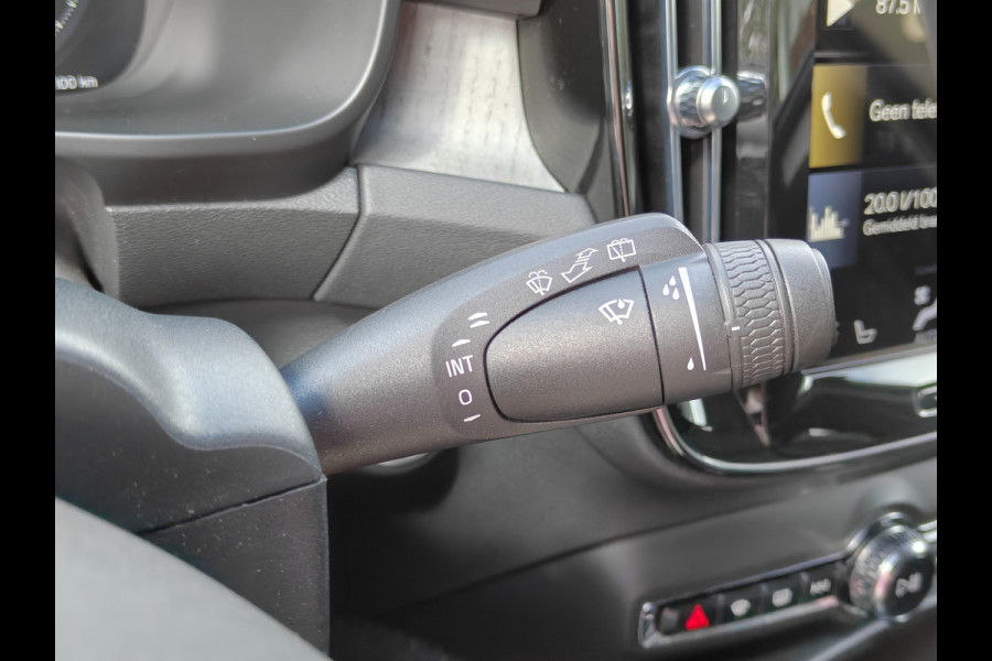 Volvo XC40 T4 213PK Recharge Inscription Expression | BLIS | Trekhaak | Adapt. Cruise | Camera Achter